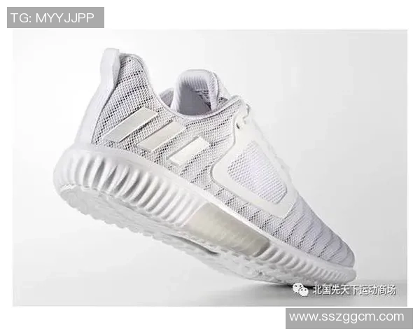 个性定制背包足球球星挂件时尚潮流装饰品完美呈现运动激情