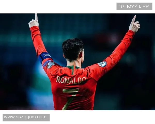 全球足球粉丝最多的球星是谁 他背后引发的热潮与影响力解析